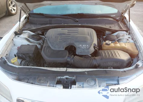 2012 Chrysler 300 из США, поврежденный, VIN 2C3CCAAG2CH261530